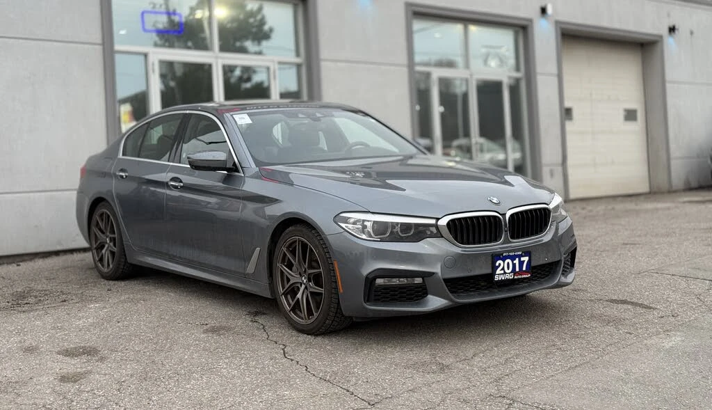 BMW 530 i xDrive* M-PACK* 360 CAM* DISTRONIC* КРАЙНА ЦЕНА*, снимка 2 - Автомобили и джипове - 54714562