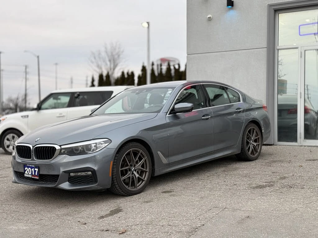 BMW 530 i xDrive* M-PACK* 360 CAM* DISTRONIC* КРАЙНА ЦЕНА*, снимка 6 - Автомобили и джипове - 54714562