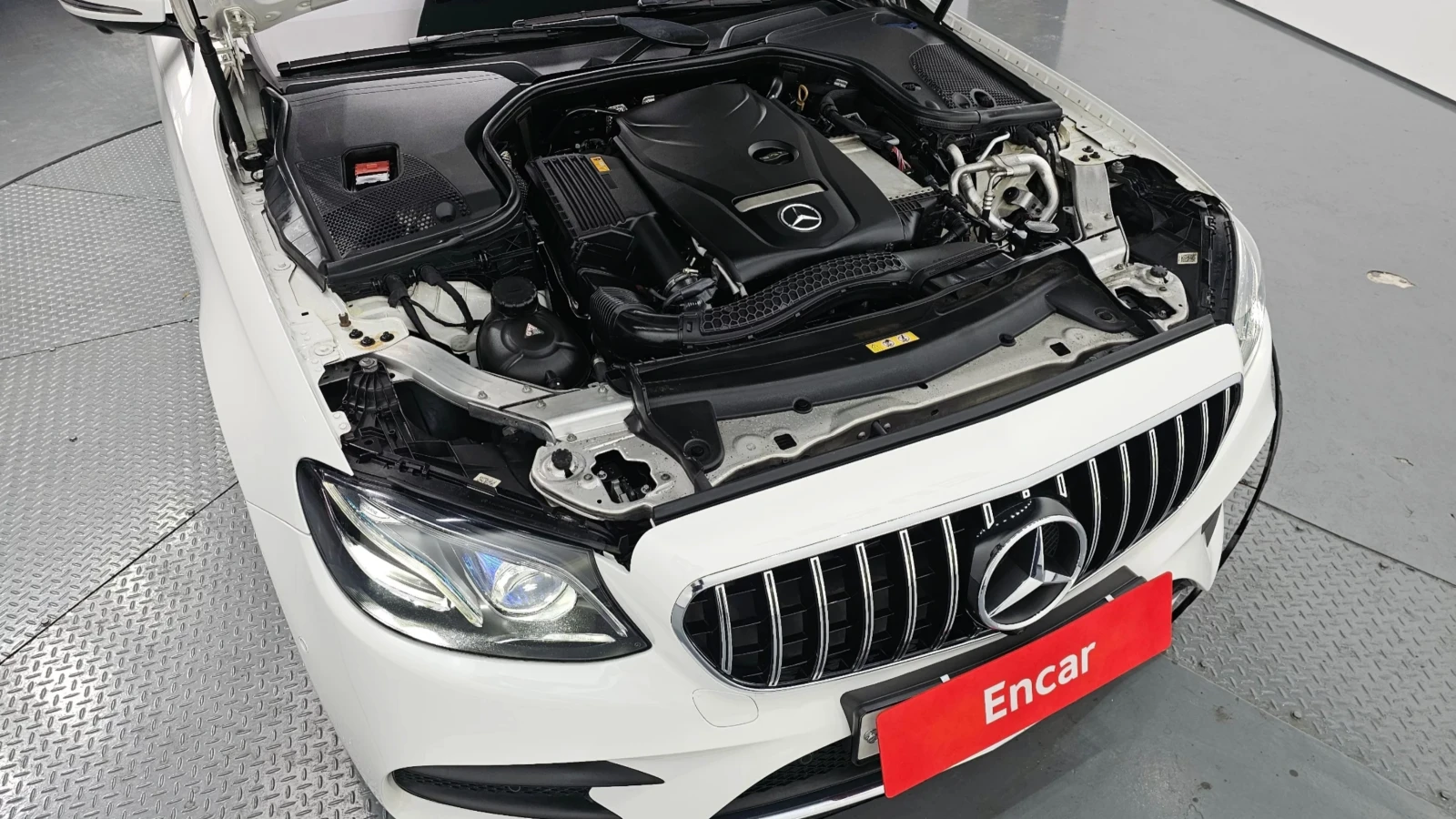 Mercedes-Benz E 300 ����������* �MG OPTIC* BURMASTER* HEAD-UP* 360*  | Mobile.bg � ����������� 4