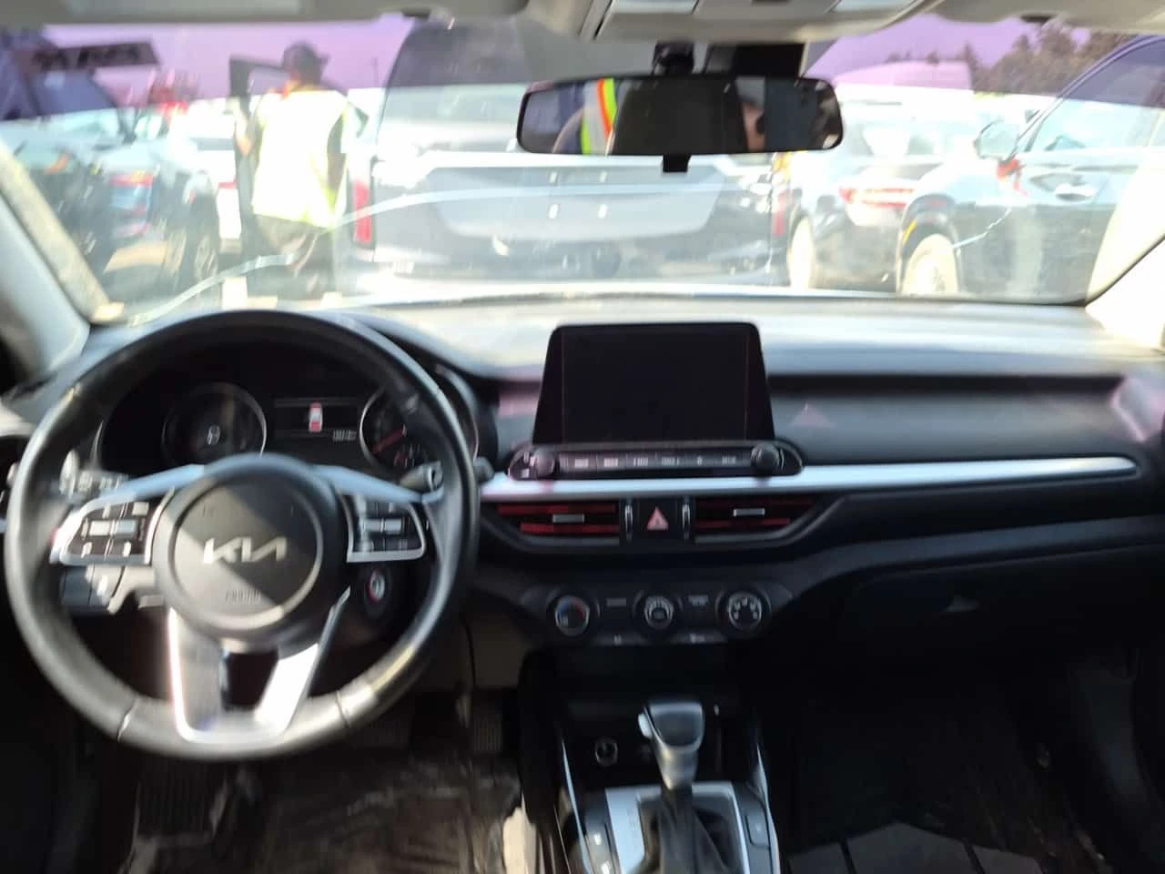 Kia Forte EX| 2 КЛЮЧА| ПОДГРЕВИ| ШИБИДАХ| CARFAX| АВТОКРЕДИТ, снимка 9 - Автомобили и джипове - 54793546