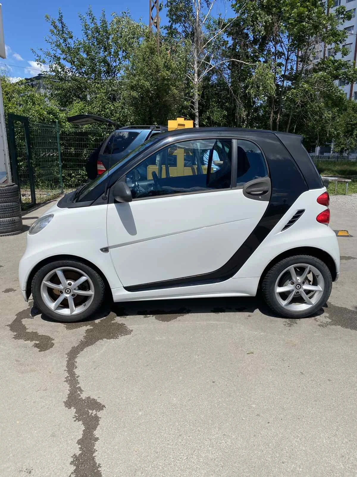 Smart Fortwo, снимка 6 - Автомобили и джипове - 54941020