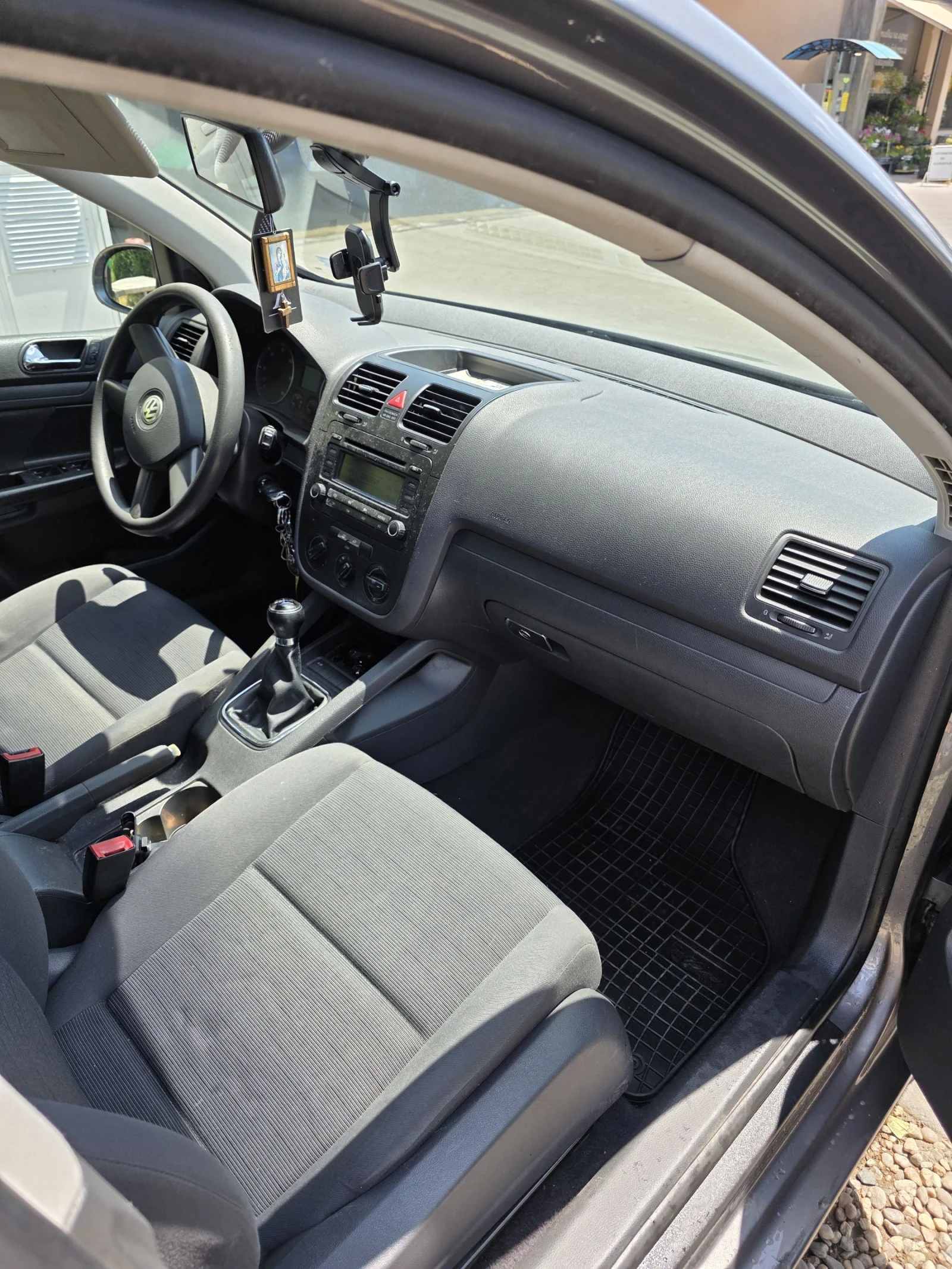 VW Golf 1.9 Tdi, снимка 7 - Автомобили и джипове - 54956288