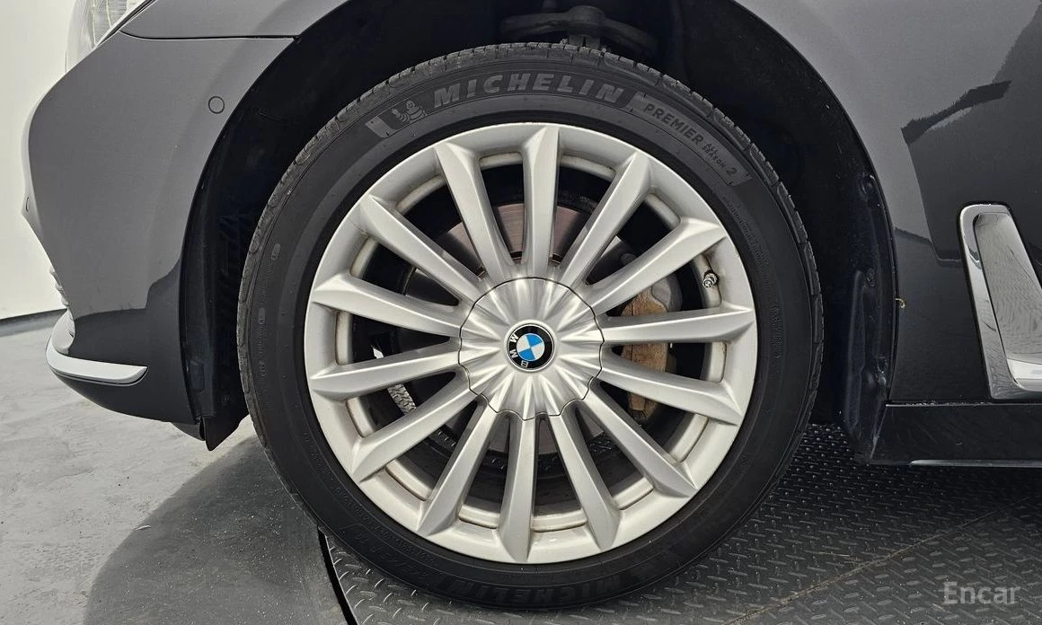BMW 730, снимка 5 - Автомобили и джипове - 55510199