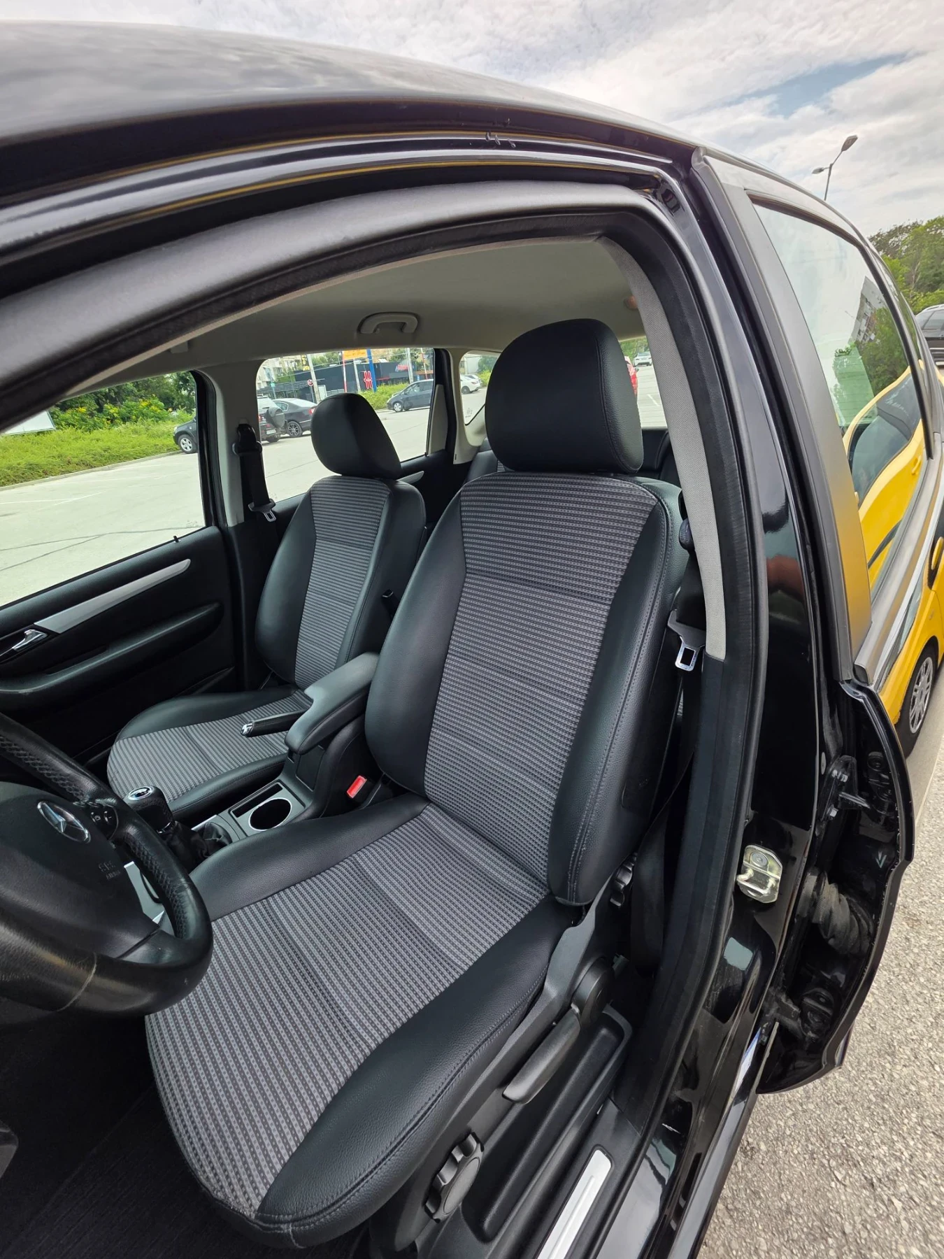 Mercedes-Benz A 180, снимка 10 - Автомобили и джипове - 55620109