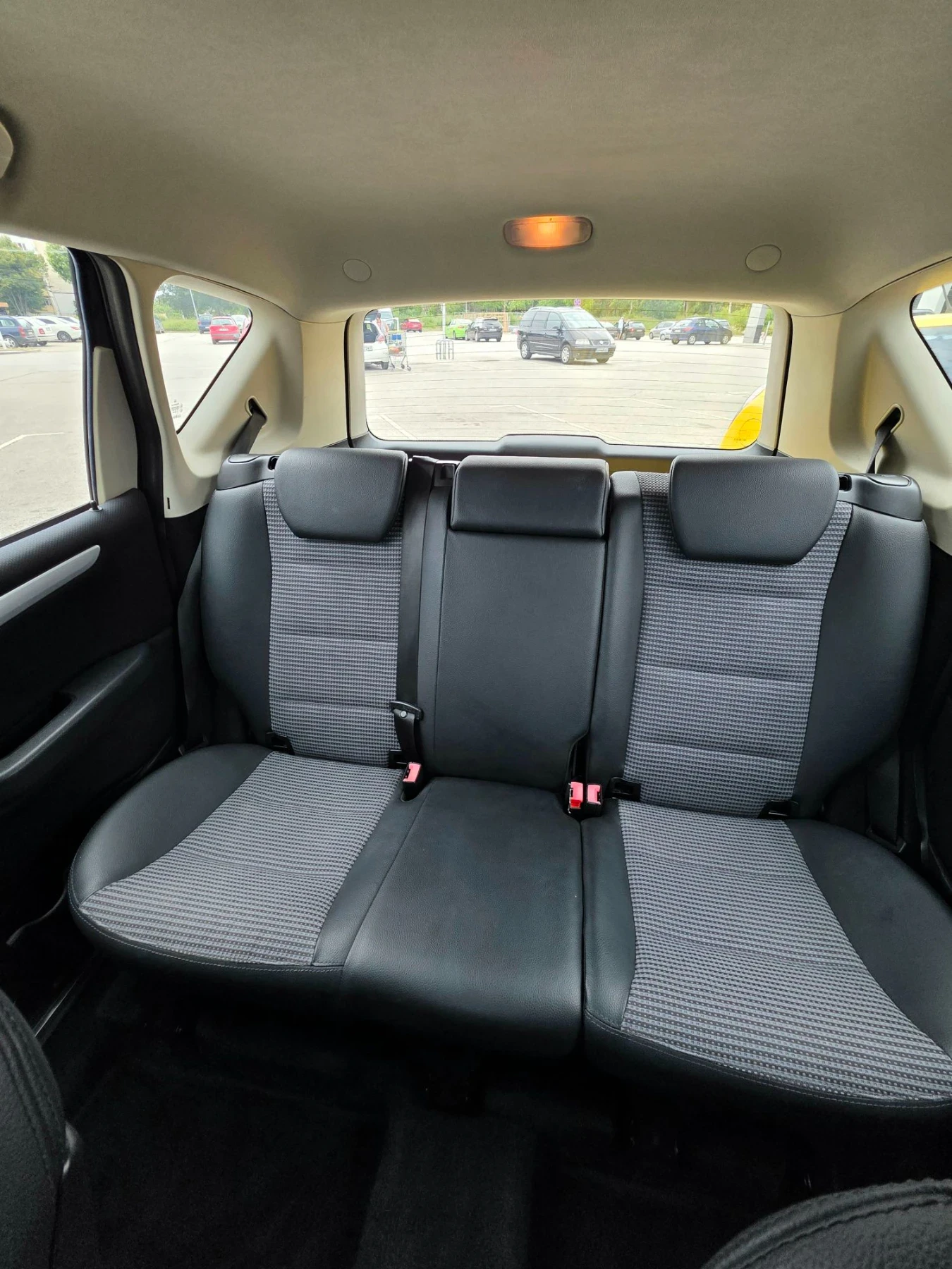 Mercedes-Benz A 180, снимка 14 - Автомобили и джипове - 55620109