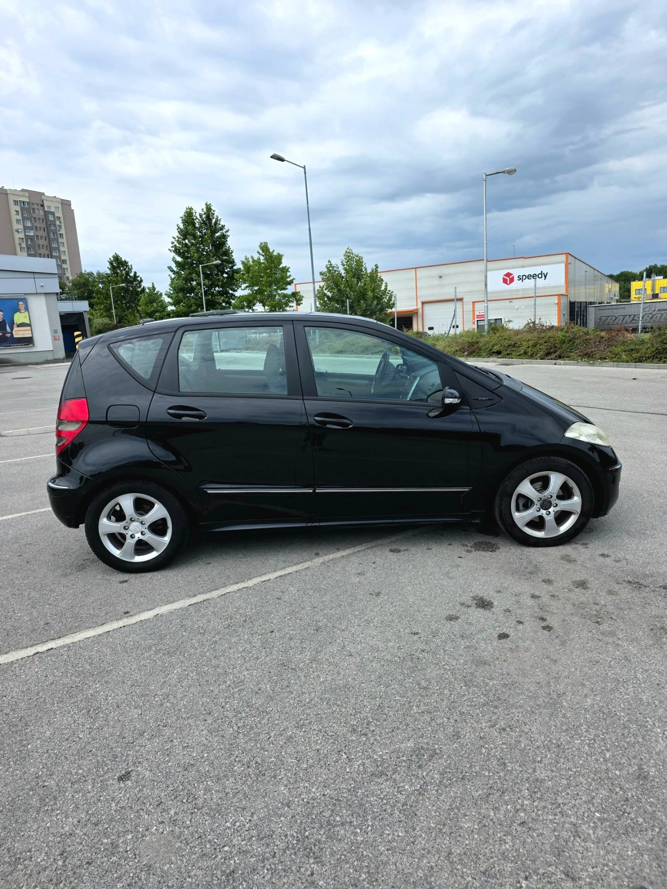 Mercedes-Benz A 180, снимка 3 - Автомобили и джипове - 55620109