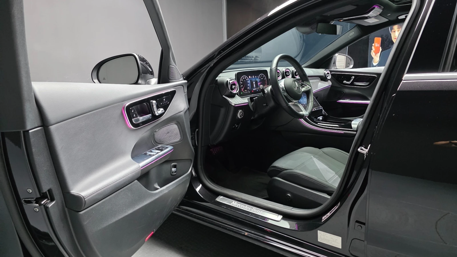 Mercedes-Benz C 200 Avantgarde, снимка 14 - Автомобили и джипове - 55885569