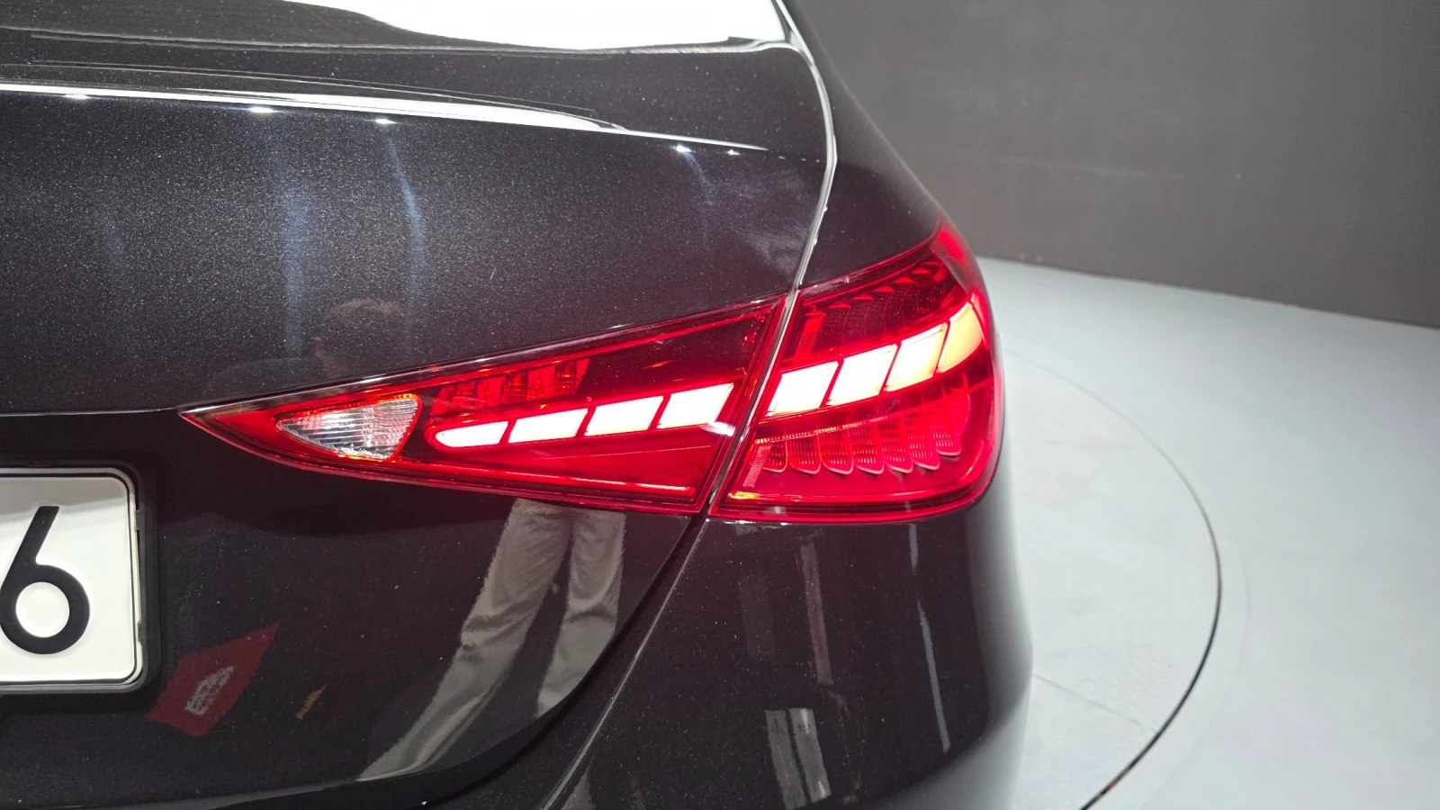 Mercedes-Benz C 200 Avantgarde, снимка 4 - Автомобили и джипове - 55885569