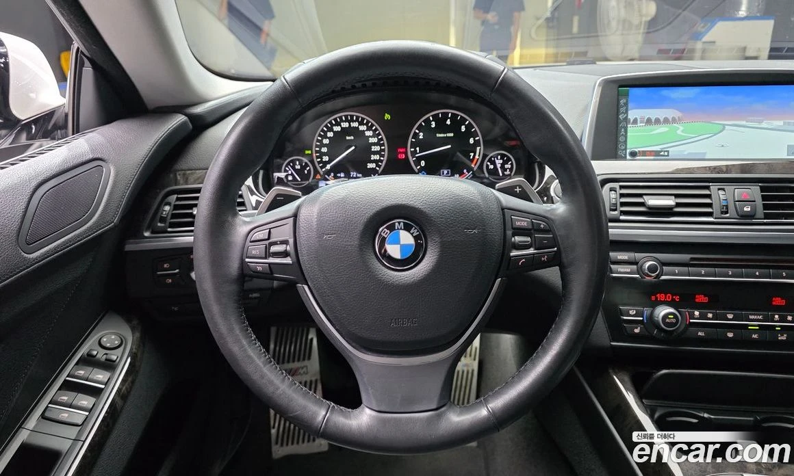 BMW 640 640i Gran Coupe, снимка 13 - Автомобили и джипове - 56157261