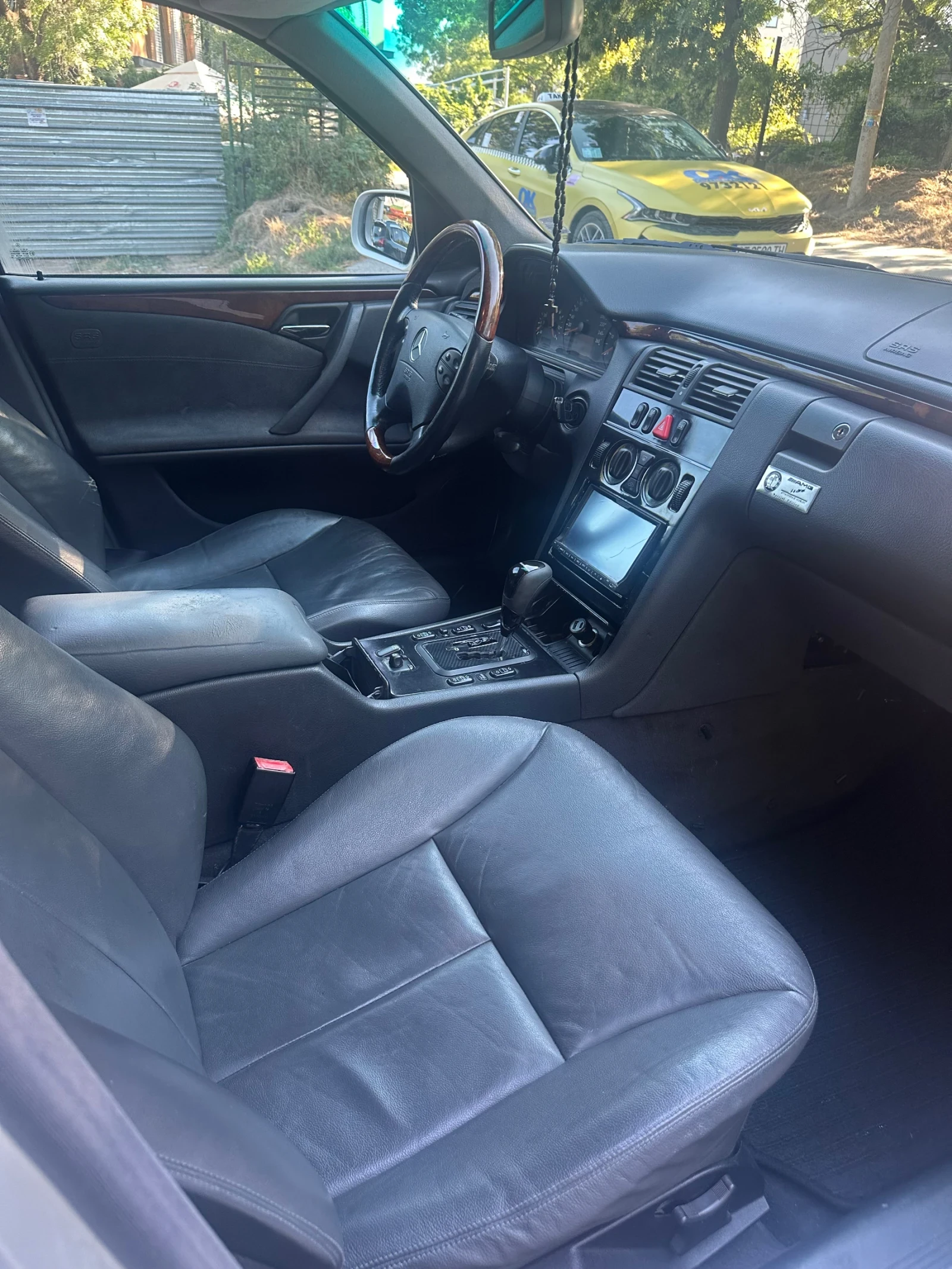 Mercedes-Benz E 320 CDI, снимка 9 - Автомобили и джипове - 56394090