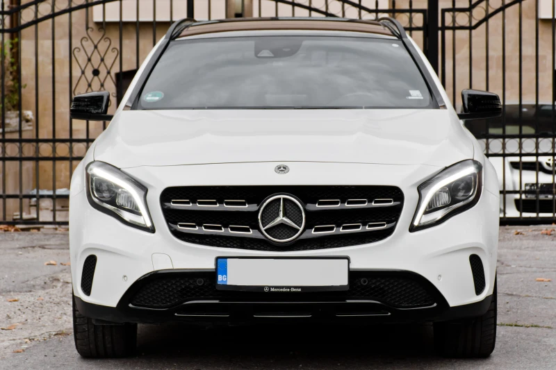 Mercedes-Benz GLA 250 4-Matic Panorama, снимка 5 - Автомобили и джипове - 47204493