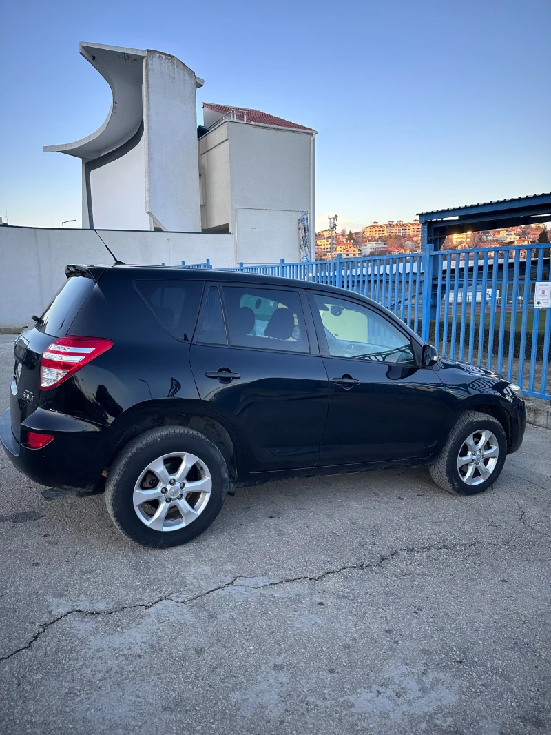 Toyota Rav4, снимка 2 - Автомобили и джипове - 48884272