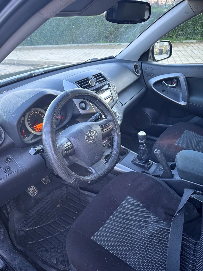 Toyota Rav4, снимка 14 - Автомобили и джипове - 48884272