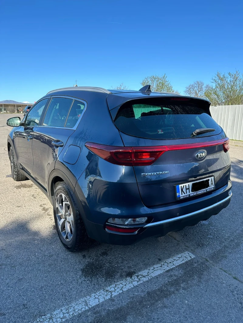 Kia Sportage 1.6, снимка 5 - Автомобили и джипове - 52395860