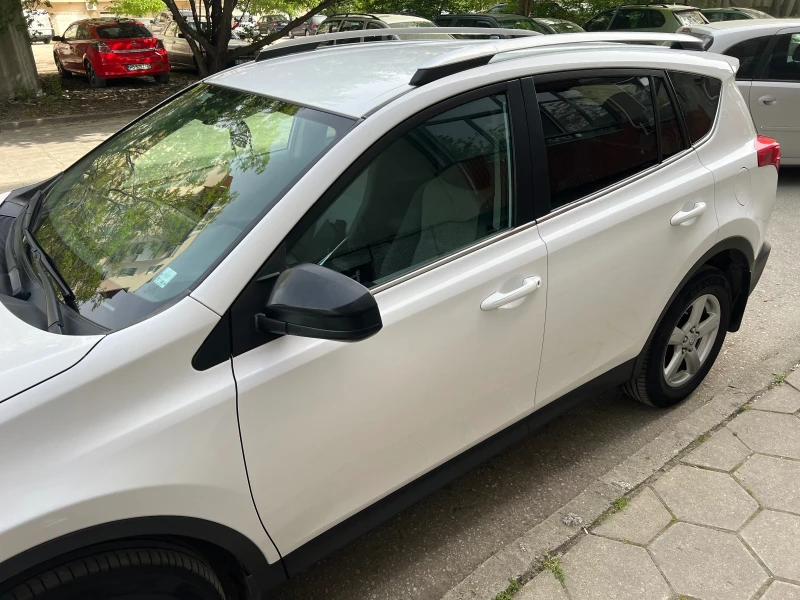 Toyota Rav4 2, 5 XLE, снимка 2 - Автомобили и джипове - 50581542