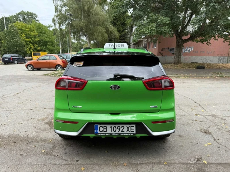 Kia Niro, снимка 4 - Автомобили и джипове - 53286515