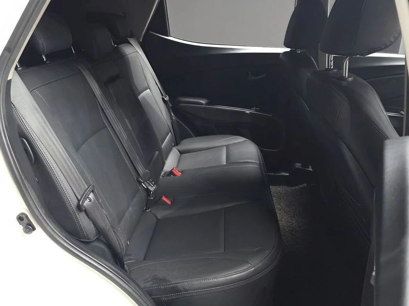SsangYong Tivoli 1.6 Automatic, снимка 12 - Автомобили и джипове - 55749408
