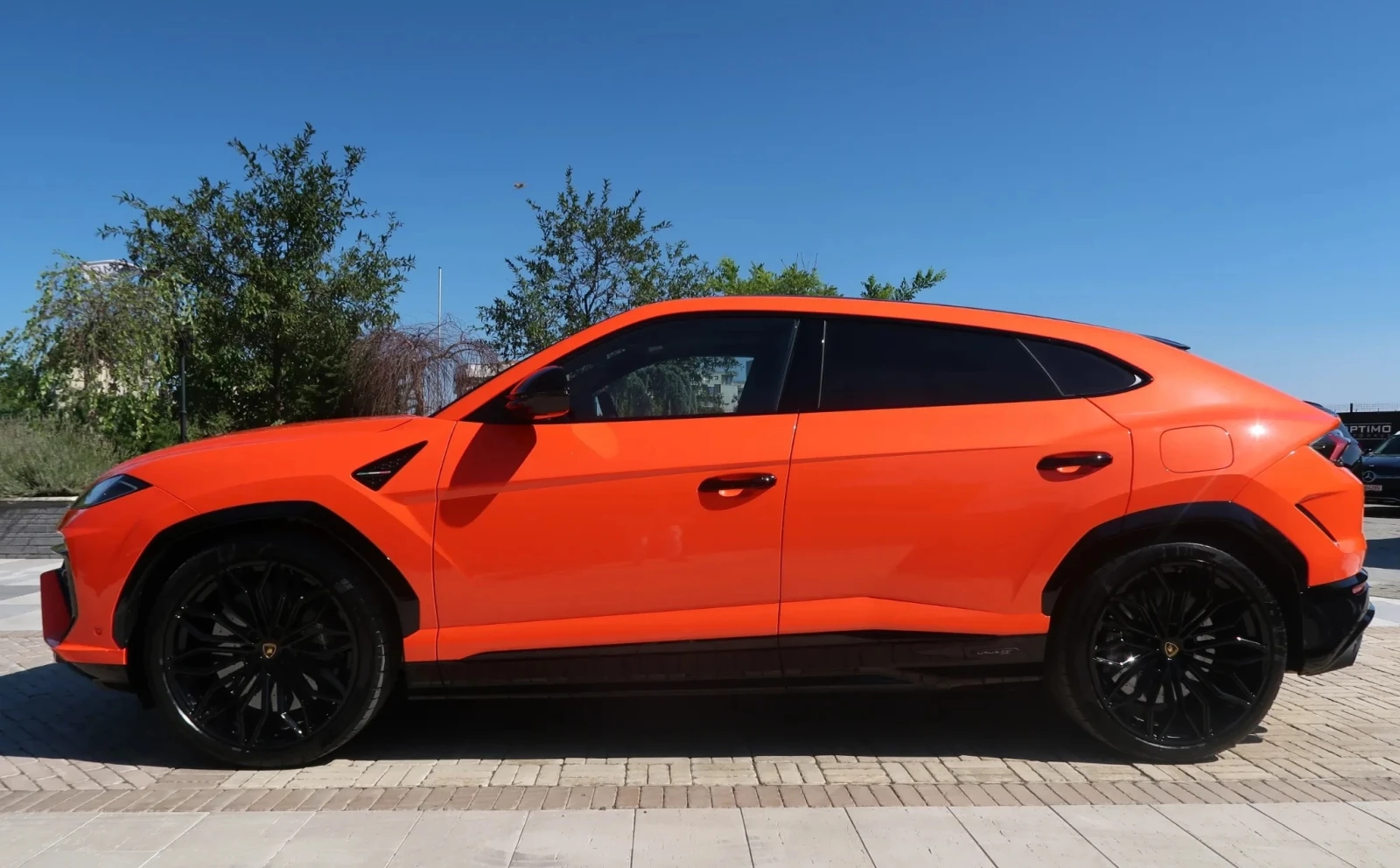 Lamborghini Urus SE 4.0 V8 Plug-in Hybrid 4WD - изображение 3
