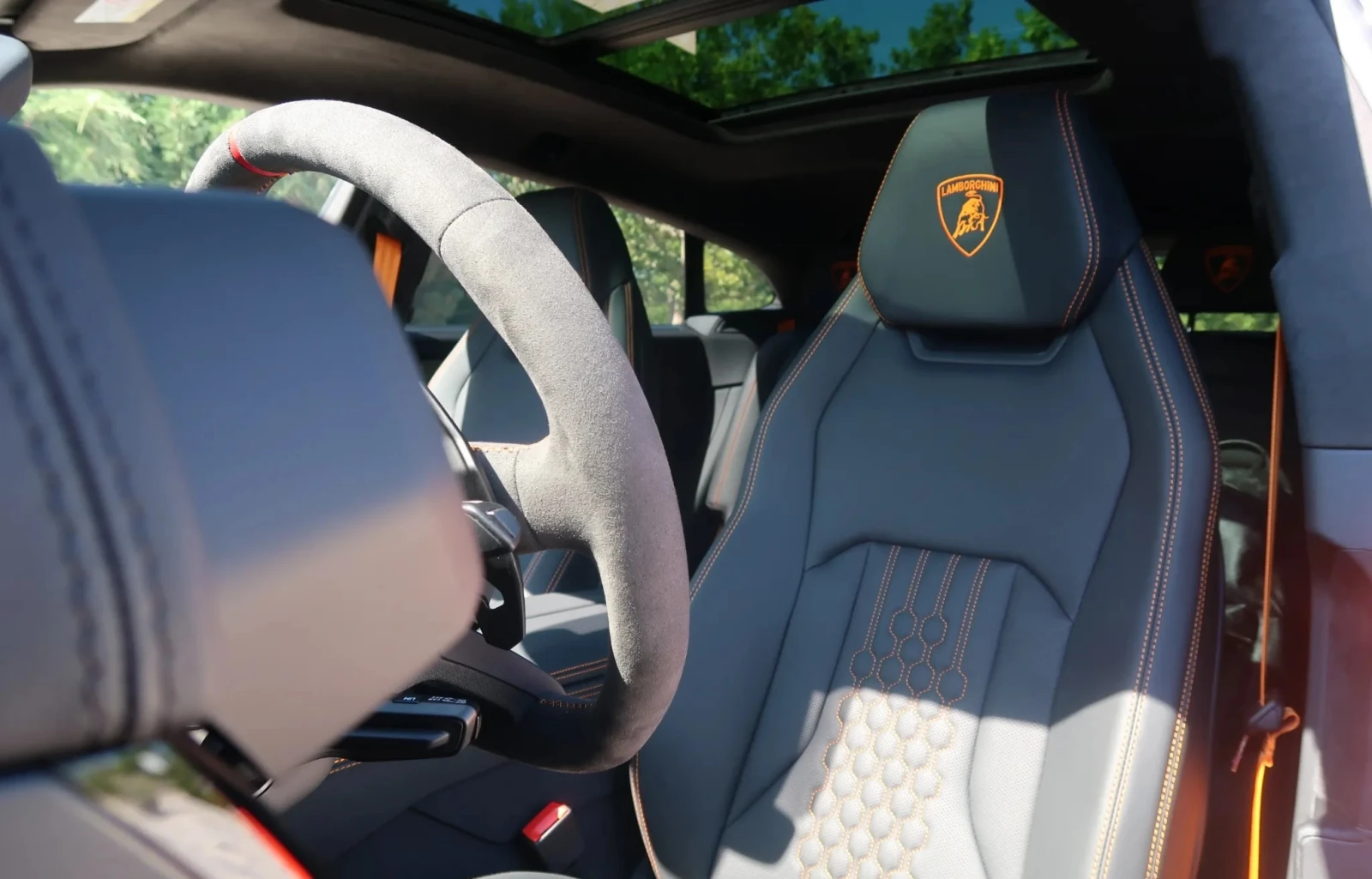 Lamborghini Urus SE 4.0 V8 Plug-in Hybrid 4WD - изображение 9