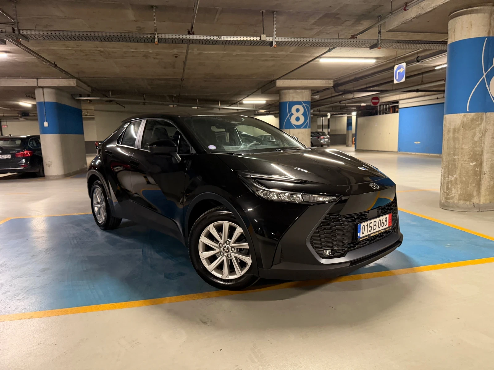Toyota C-HR  1.8 Hybrid Keyless  Гаранция, снимка 3 - Автомобили и джипове - 54683795