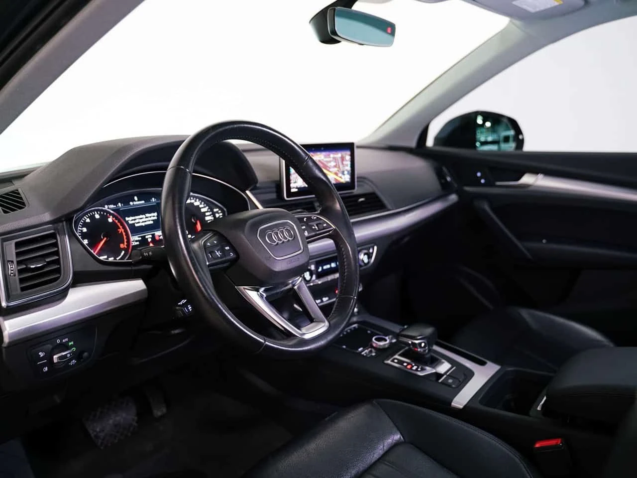 Audi Q5 * PROGRESSIV | DRIVER ASSISTANCE PKG | PANO | NAV , снимка 17 - Автомобили и джипове - 54795875