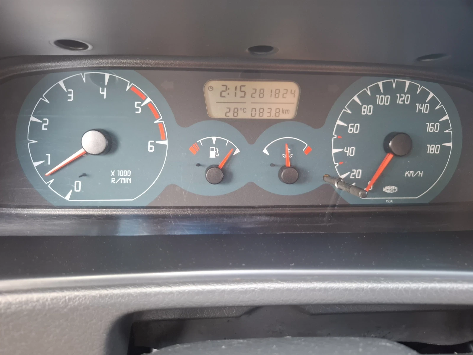 Nissan Terrano 2.7TD, снимка 8 - Автомобили и джипове - 56157993
