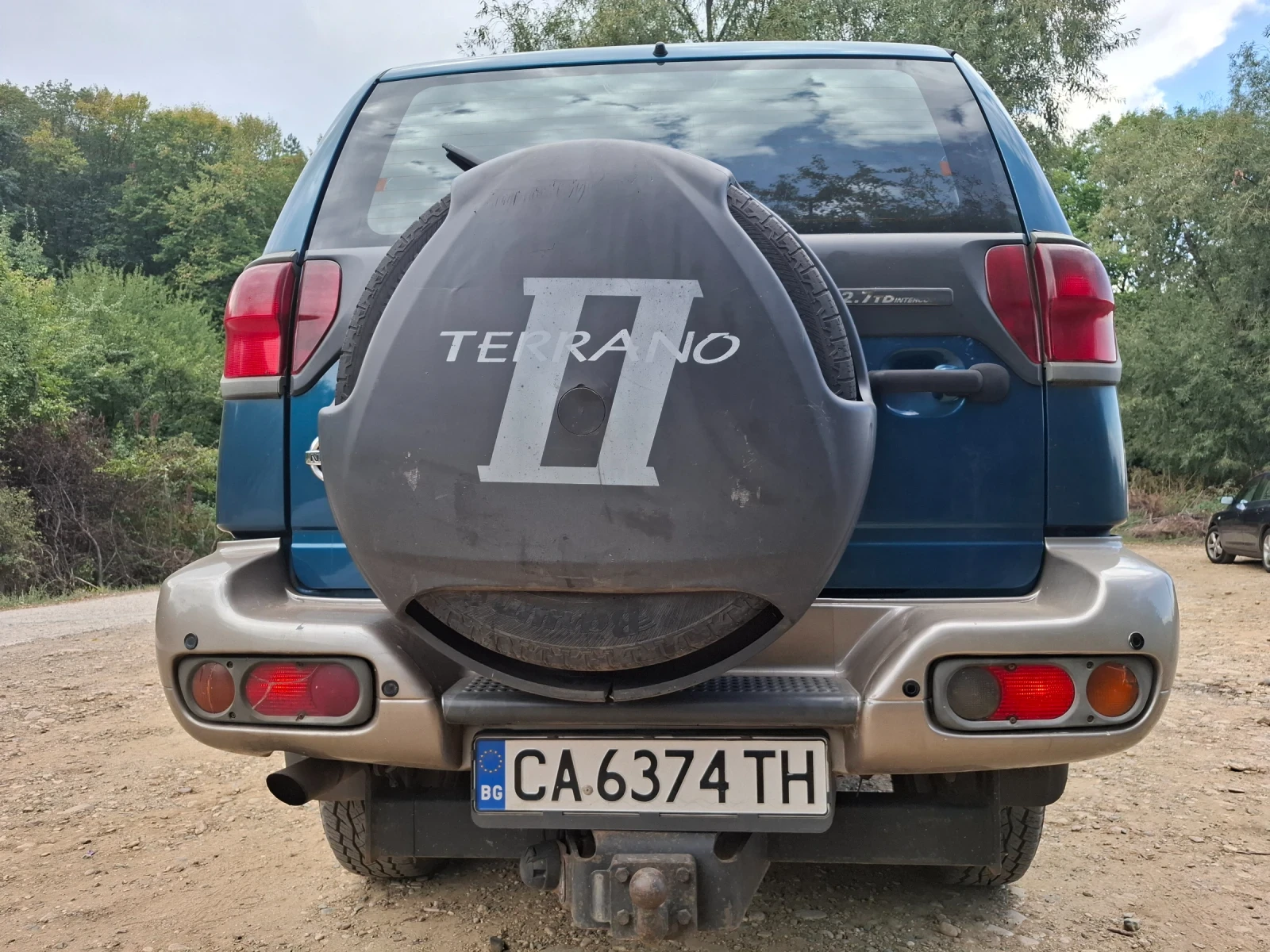 Nissan Terrano 2.7TD, снимка 6 - Автомобили и джипове - 56157993