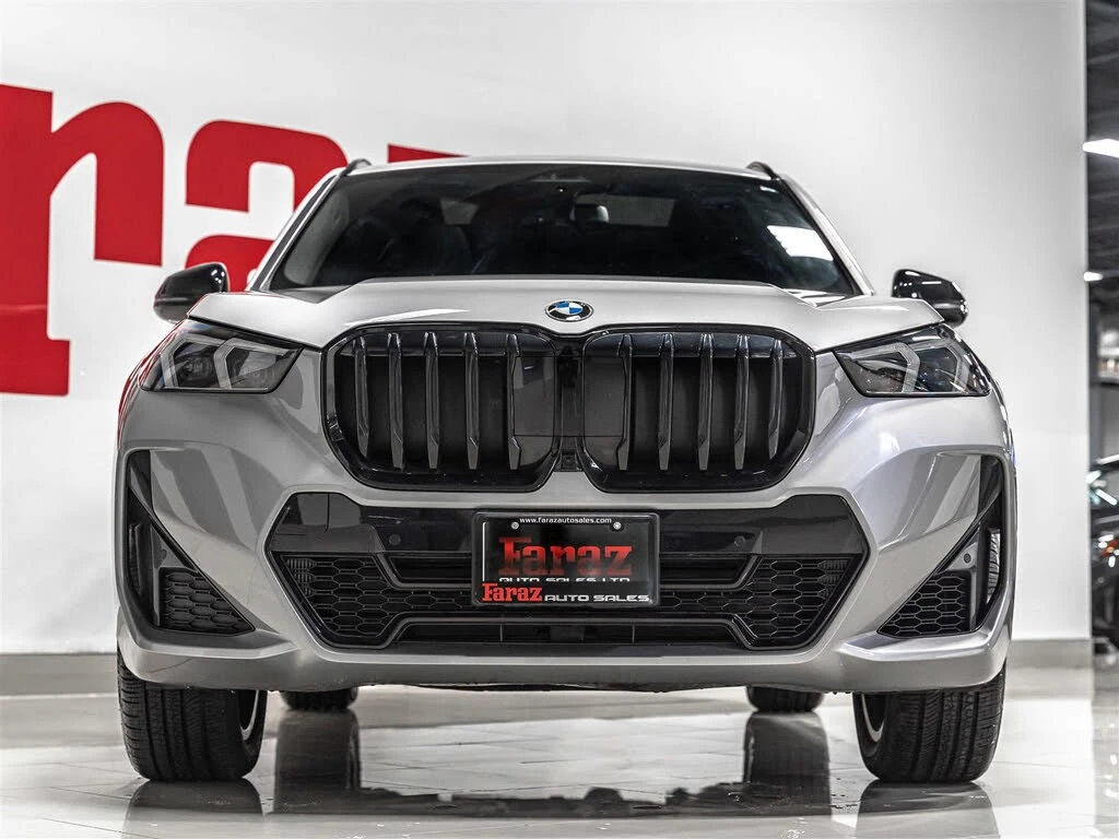 BMW X1 xDrive28i AWD | RED LEATHER| M SPORT | 360| PANO , снимка 2 - Автомобили и джипове - 56231663