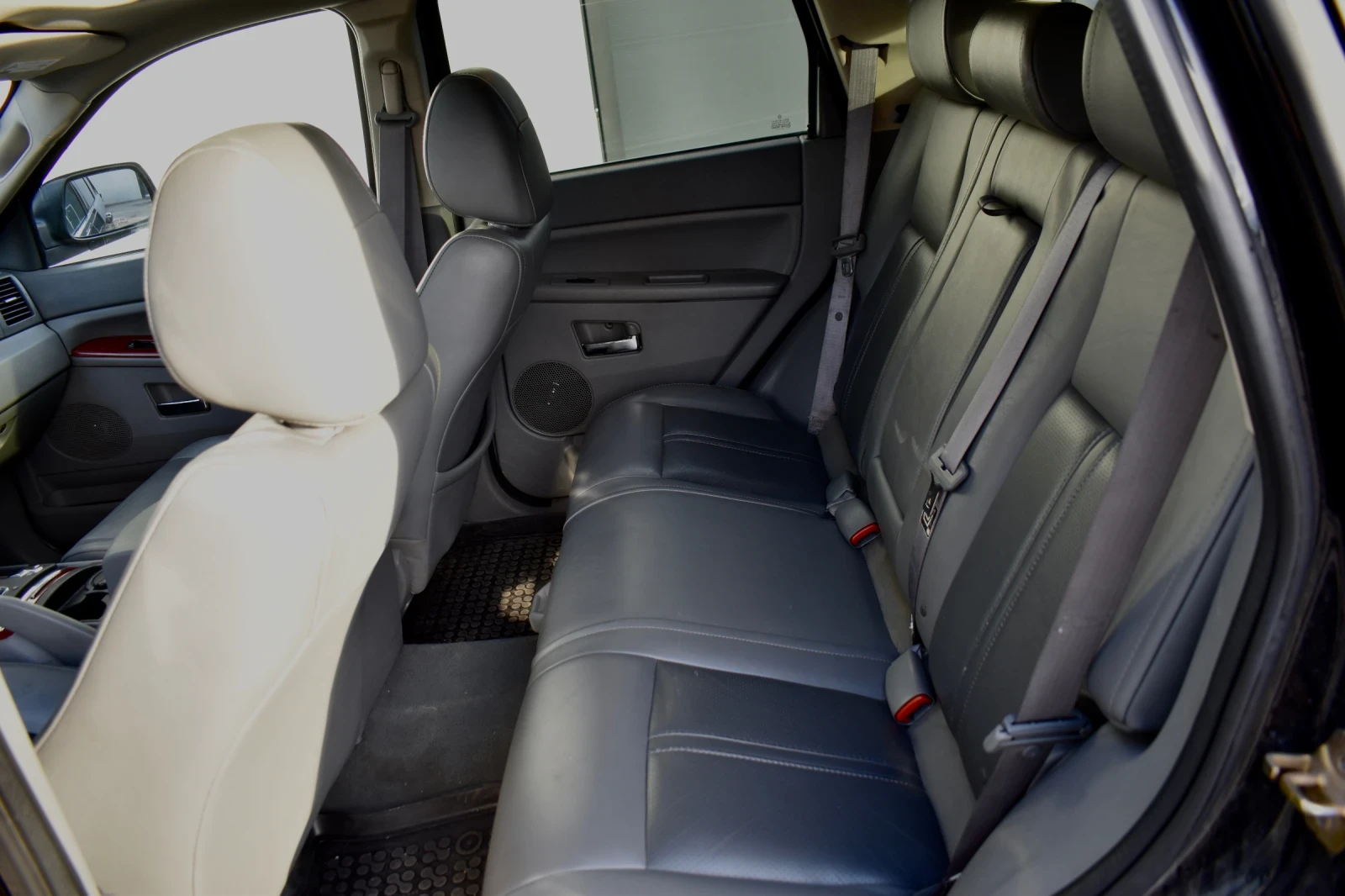 Jeep Grand cherokee, снимка 10 - Автомобили и джипове - 56465505
