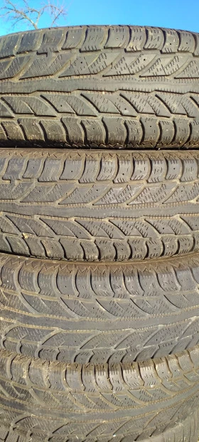 Гуми Зимни 225/75R16, снимка 1