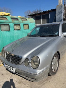 Mercedes-Benz E 320 W210, снимка 3