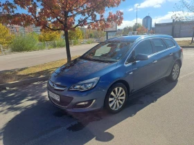 Opel Astra Sports Tourer, снимка 1