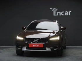 Volvo V90 Cross Country D5 Pro AWD - 18900 € / 36965.19 лв. - 14549413 3