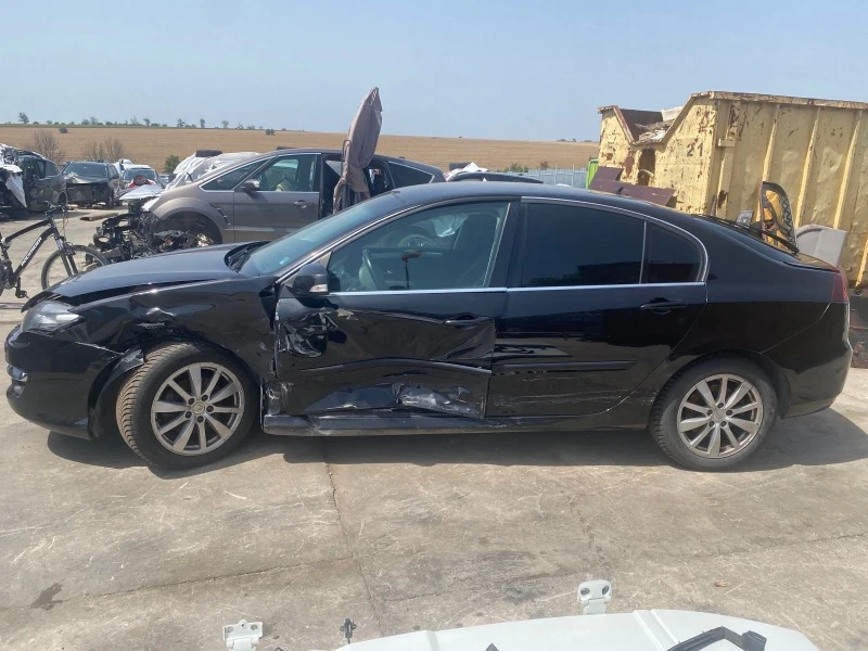 Renault Laguna 2.0 DCI, снимка 4 - Автомобили и джипове - 41716603