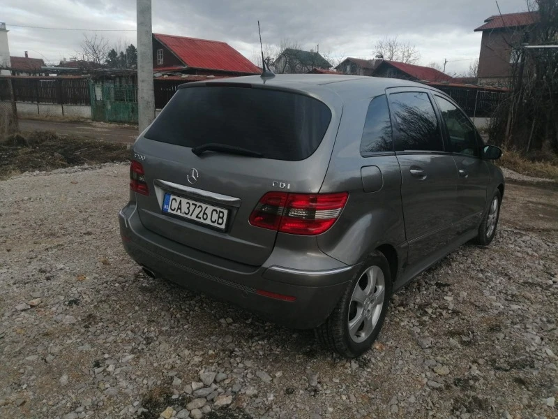 Mercedes-Benz B 200 Дизел, снимка 8 - Автомобили и джипове - 47901559