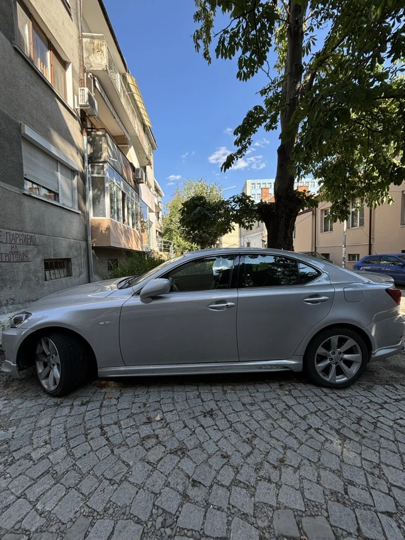 Lexus IS 220d, снимка 2 - Автомобили и джипове - 47299496