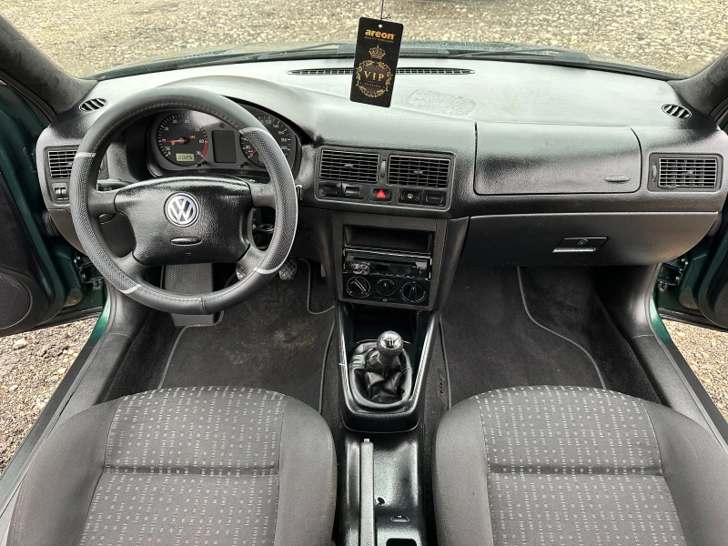 VW Golf 1.4i 75kc, снимка 10 - Автомобили и джипове - 48223079