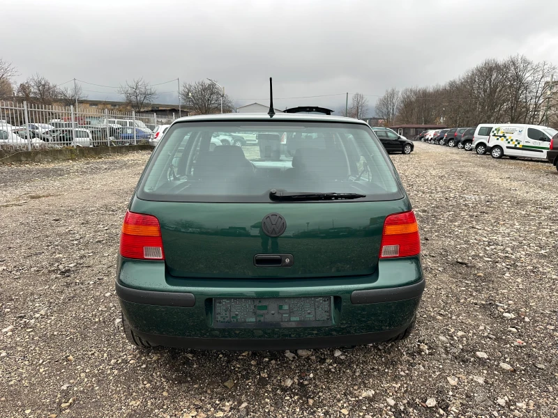 VW Golf 1.4i 75kc, снимка 4 - Автомобили и джипове - 48223079