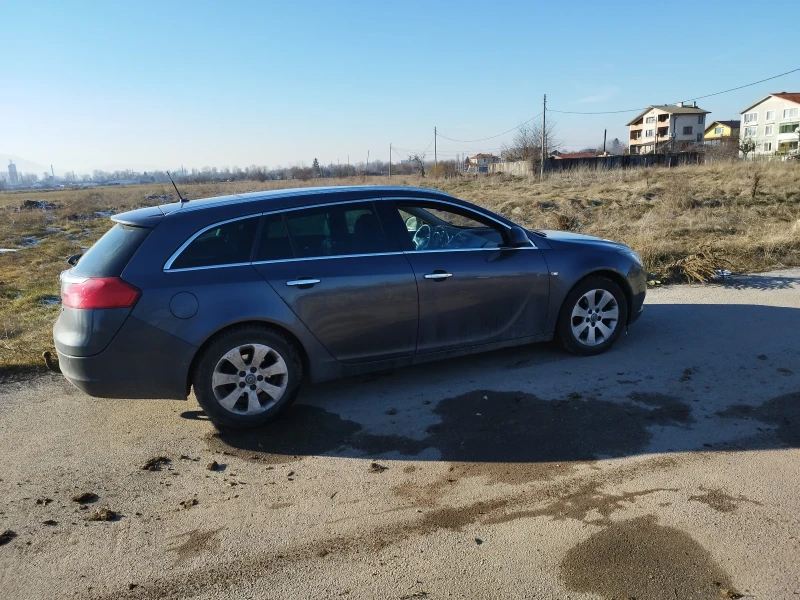 Opel Insignia, снимка 9 - Автомобили и джипове - 48557661