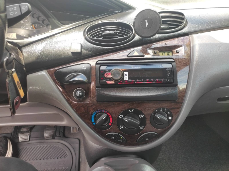 Ford Focus Ghia, снимка 15 - Автомобили и джипове - 52253973