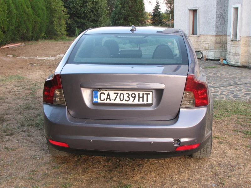Volvo S40, снимка 4 - Автомобили и джипове - 52382897