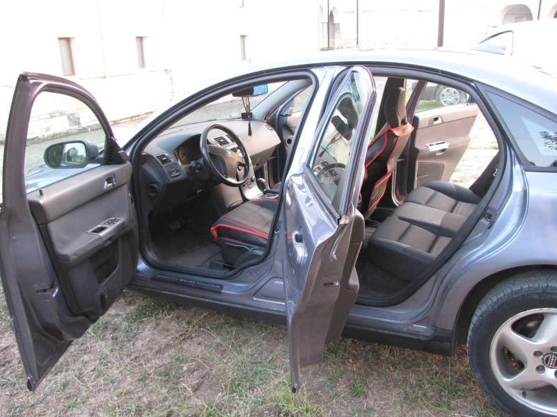 Volvo S40, снимка 6 - Автомобили и джипове - 52382897