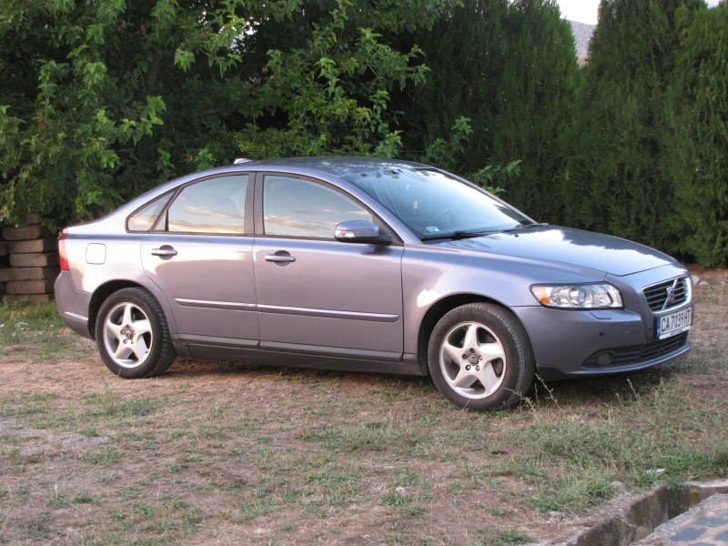 Volvo S40, снимка 2 - Автомобили и джипове - 52382897