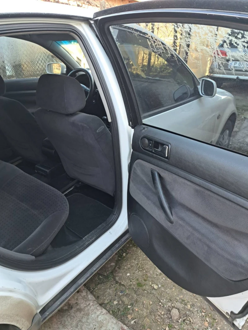 VW Passat, снимка 7 - Автомобили и джипове - 52946877