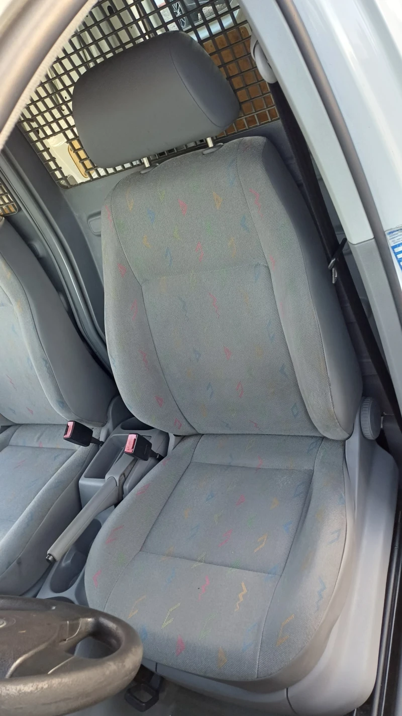 VW Caddy 1.9TDI 105к.с, снимка 12 - Автомобили и джипове - 53344285