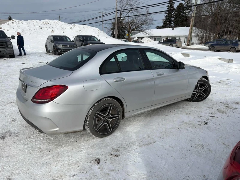 Mercedes-Benz C 300 4MATIC * Панорама * AMG Line * Подгреви * KEYLESS, снимка 3 - Автомобили и джипове - 53421828