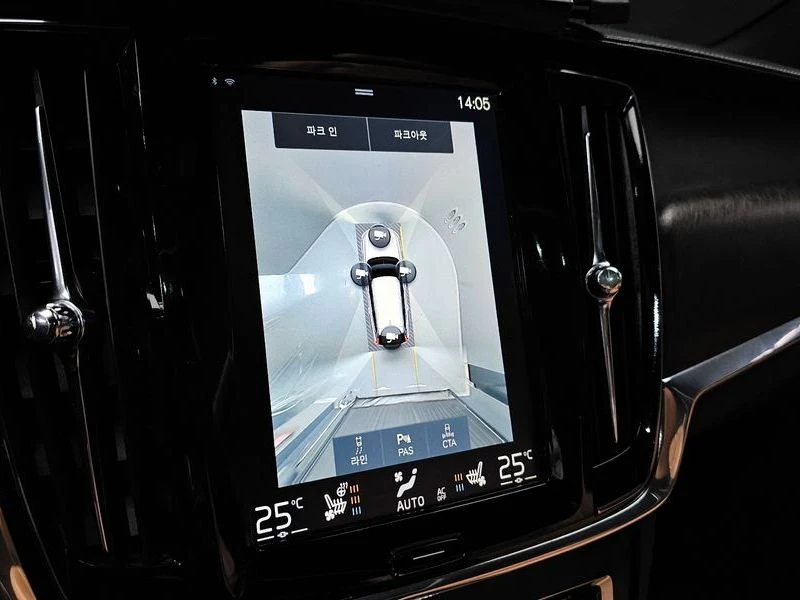 Volvo V90 Cross Country D5 Pro AWD, снимка 15 - Автомобили и джипове - 54252338