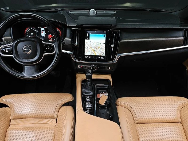 Volvo V90 Cross Country D5 Pro AWD, снимка 7 - Автомобили и джипове - 54252338