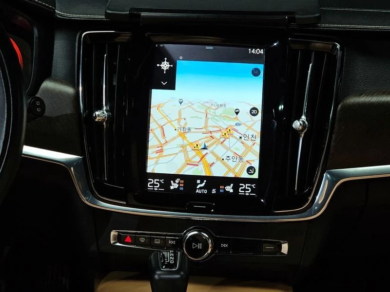 Volvo V90 Cross Country D5 Pro AWD, снимка 14 - Автомобили и джипове - 54252338