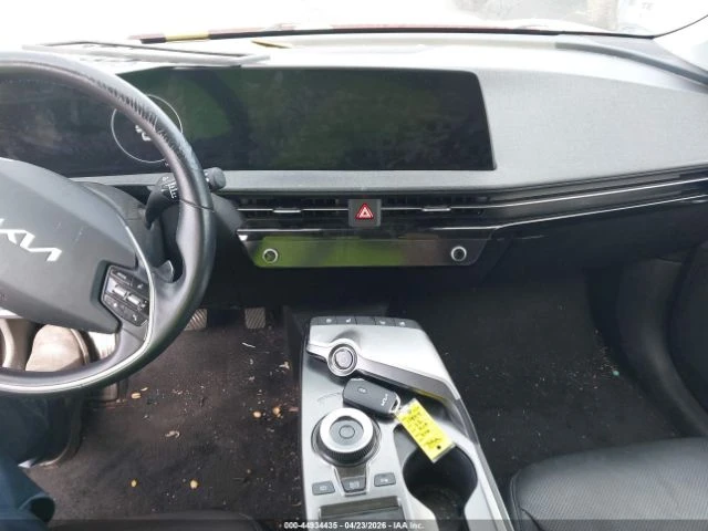 Kia EV6 * WIND* КОЖА* ПОДГРЕВ* NAVI* LED* , снимка 10 - Автомобили и джипове - 54853354